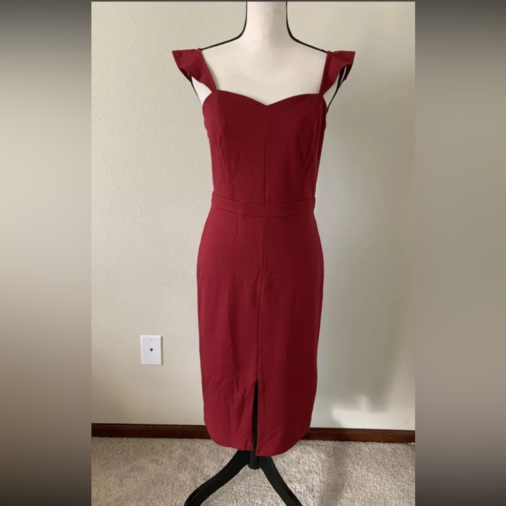 ALI & JAY Red Sleeveless Sweetheart Neck Sheath Dress
